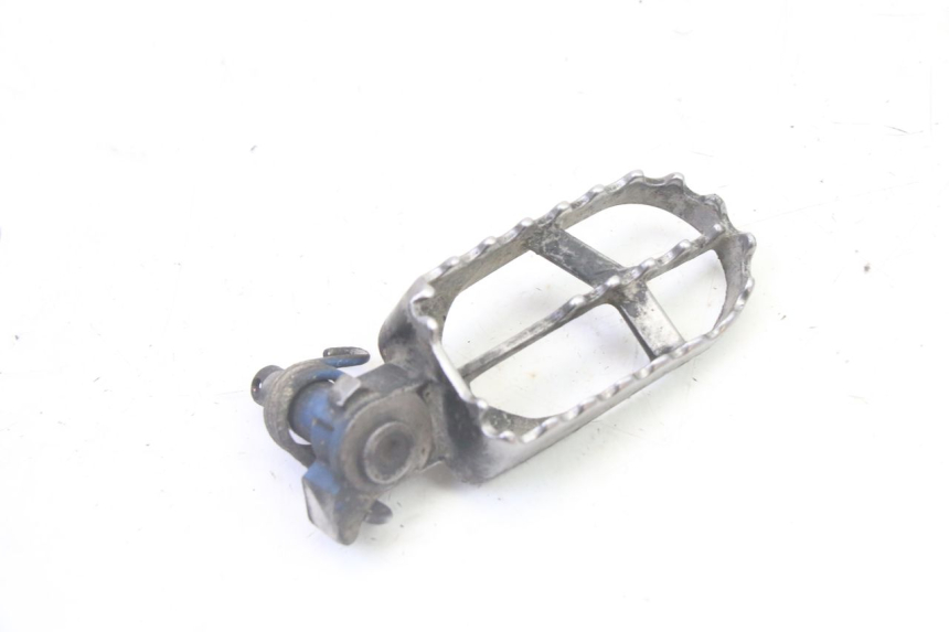 photo de REPOSAPIES DELANTERA IZQUIERDA YAMAHA YZ 125 (1998 - 2005) - Zoom estado de uso