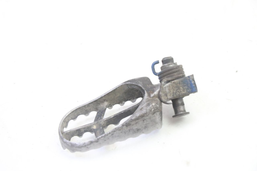 photo de REPOSAPIES DELANTERA IZQUIERDA YAMAHA YZ 125 (1998 - 2005) - Otra perspectiva