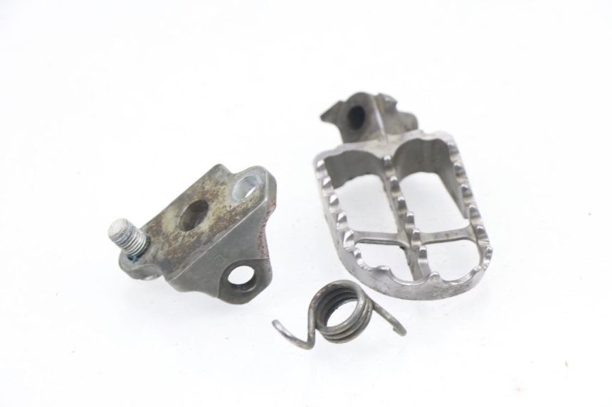 photo de REPOSAPIES DELANTERA IZQUIERDA YAMAHA YZF YZ-F 450 (2006 - 2009) - Detalle de la pieza