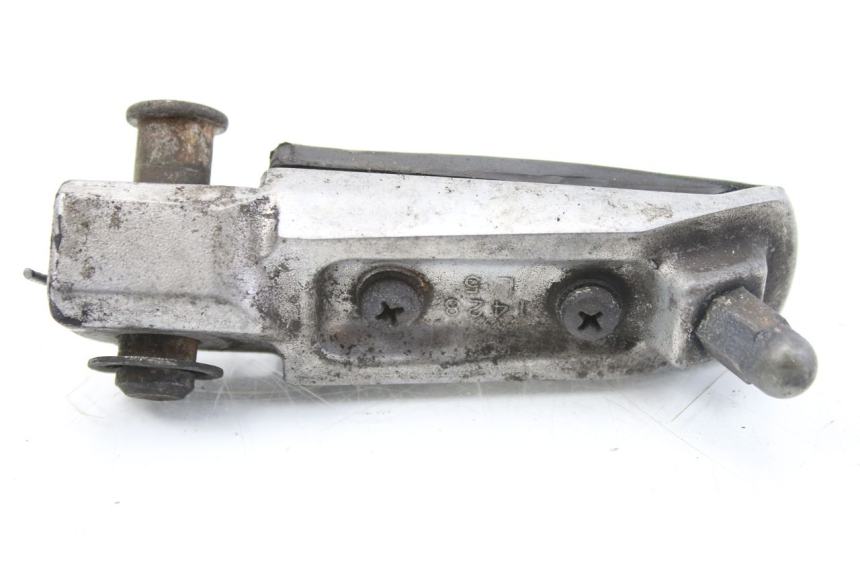 photo de REPOSAPIÉS DELANTERO IZQUIERDO KAWASAKI ZR7 ZR-7 S 750 (1999 - 2004) - Zoom estado de uso