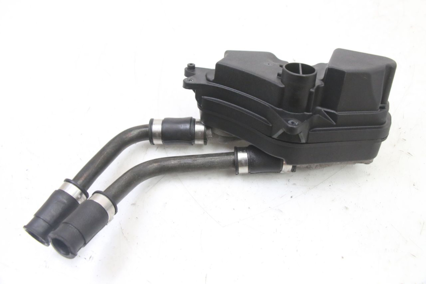photo de CANISTER PIAGGIO NRG POWER PUREJET 50 (2018 - 2021) - Otra perspectiva