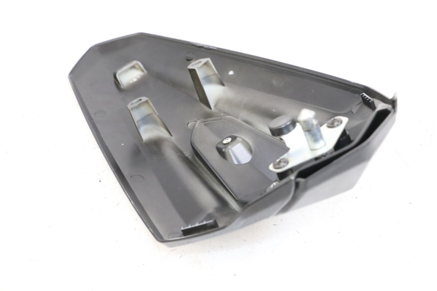 photo de TAPA ASIENTO KAWASAKI NINJA 400 (2018 - 2023) - Detalle de la pieza