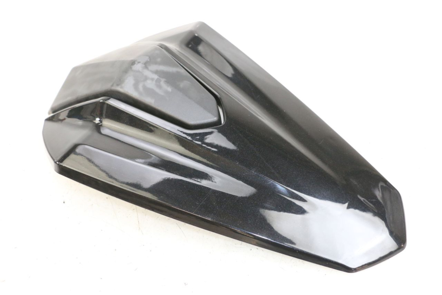 photo de TAPA ASIENTO KAWASAKI NINJA 400 (2018 - 2023) - Primer plano técnico