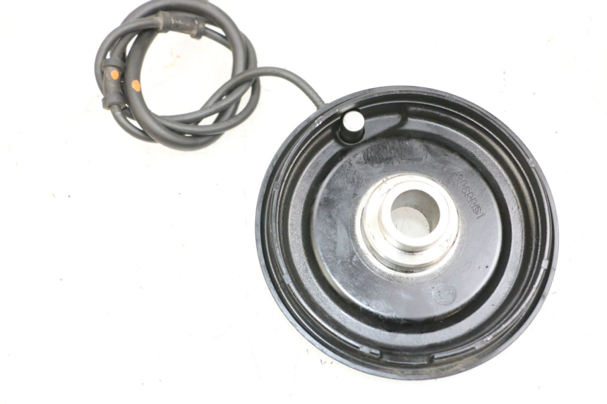 photo de SENSOR ABS TRASERO YAMAHA FJR ABS 1300 (2006 - 2012) - Primer plano técnico