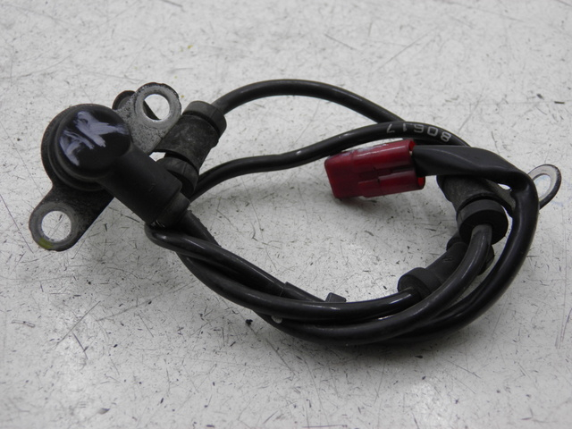 photo de SENSOR ABS TRASERO HONDA FES S-WING SWING ABS 125 (2007 - 2015) - Primer plano técnico