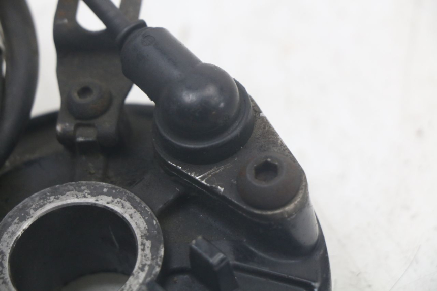 photo de SENSOR ABS TRASERO YAMAHA TDM ABS 900 (2002 - 2014) - Zoom estado de uso