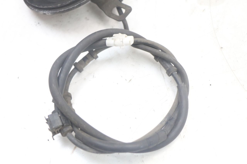 photo de SENSOR ABS TRASERO YAMAHA TDM ABS 900 (2002 - 2014) - Detalles de los puntos de fijación