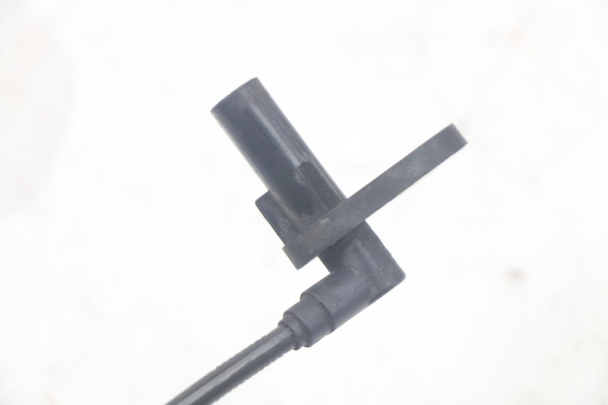 photo de SENSOR ABS TRASERO KAWASAKI VERSYS ABS 650 (2015 - 2018) - Primer plano técnico