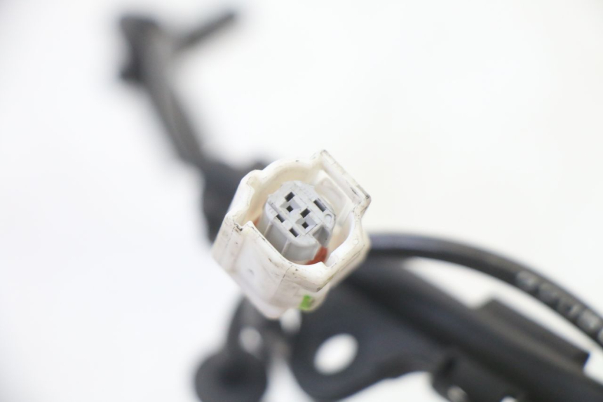 photo de SENSOR YAMAHA XMAX X-MAX 125 (2021 - 2025) - Detalles de los puntos de fijación