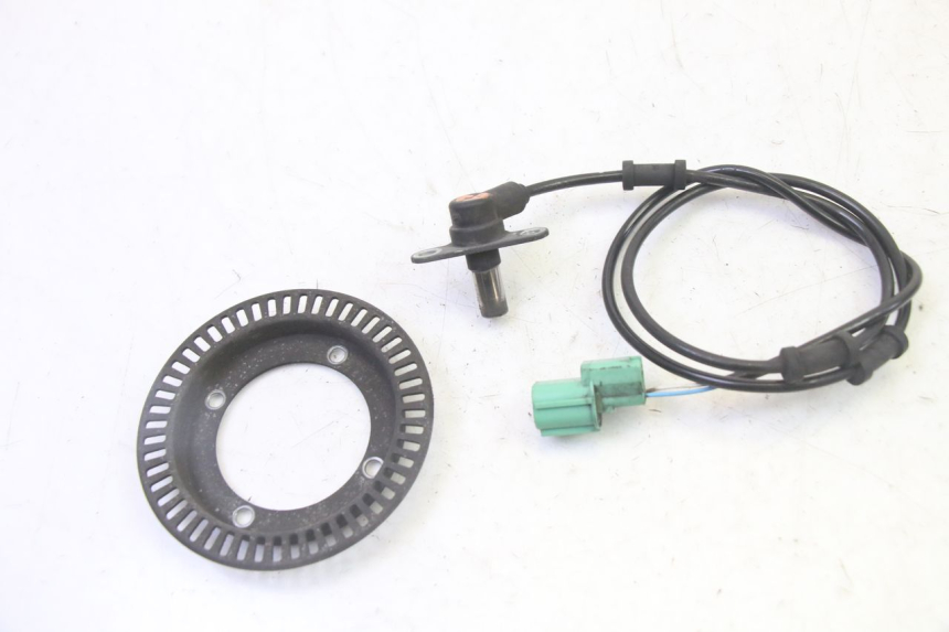 photo de SENSOR ABS DELANTERO HONDA FES S-WING SWING ABS 125 (2007 - 2015) - Zoom estado de uso