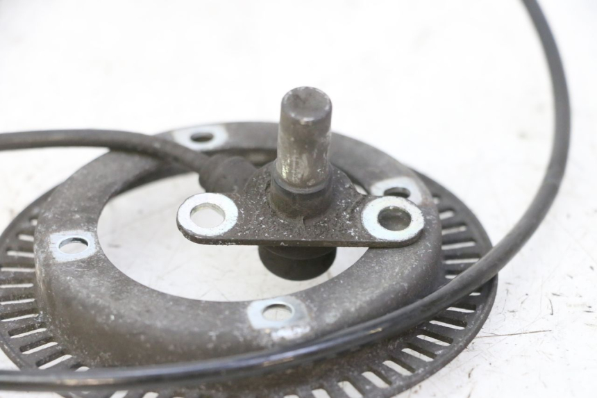 photo de SENSOR ABS DELANTERO HONDA FES S-WING SWING ABS 125 (2007 - 2015) - Zoom estado de uso