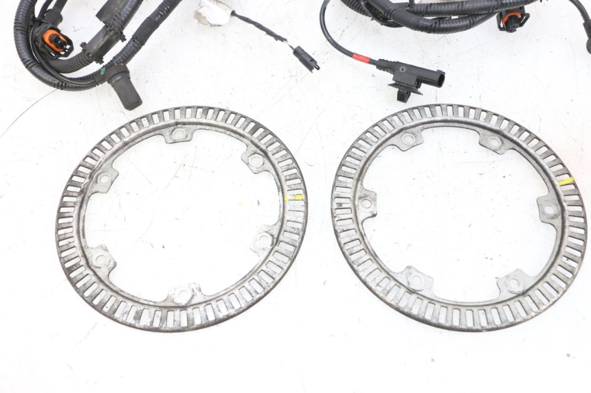 photo de SENSOR PIAGGIO MP3 HPE 300 (2019 - 2026) - Zoom sobre los componentes