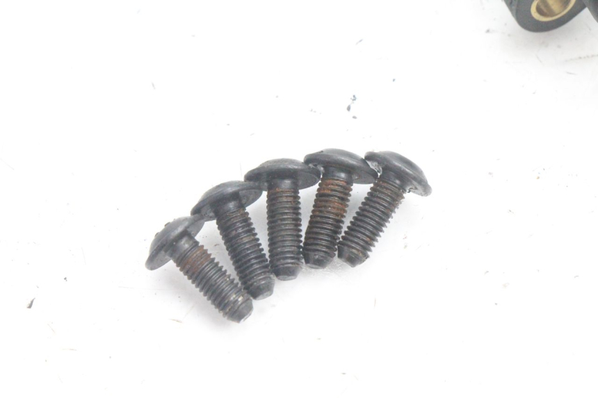 photo de SENSOR ABS DELANTERO PEUGEOT SATELIS 125 (2006 - 2009) - Detalles de los puntos de fijación