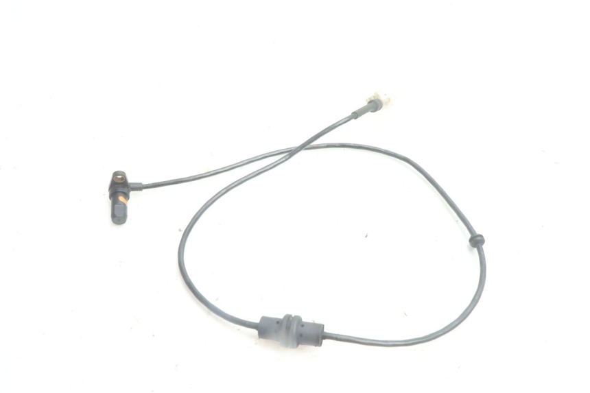 photo de SENSOR ABS DELANTERO PEUGEOT SATELIS 125 (2006 - 2009) - Primer plano técnico