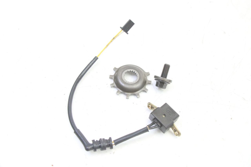 photo de SENSOR DE ENCENDIDO HONDA CBR RR FIREBLADE 900 (1992 - 1994) - Primer plano técnico