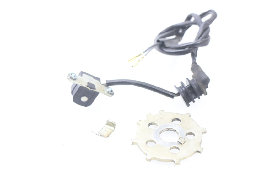photo de SENSOR DE ENCENDIDO YAMAHA FJR ABS 1300 (2006 - 2012) - Primer plano técnico