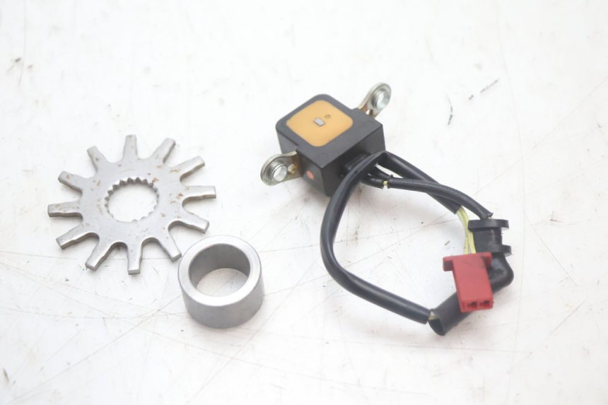 photo de IGNICION SENSOR HONDA FJS SILVER WING SILVERWING 400 (2005 - 2008) - Zoom estado de uso
