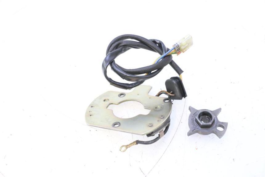 photo de IGNICION SENSOR SUZUKI GSF N BANDIT 1200 (2001 - 2005) - Detalles de los puntos de fijación