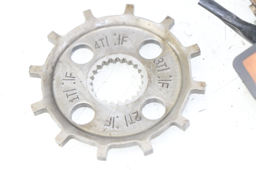 photo de SENSOR DE ENCENDIDO HONDA VFR FI RC46 800 (1998 - 2001) - Detalles de los puntos de fijación