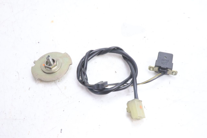 photo de IGNICION SENSOR KAWASAKI ZZR 600 (1995 - 2004) - Otra perspectiva