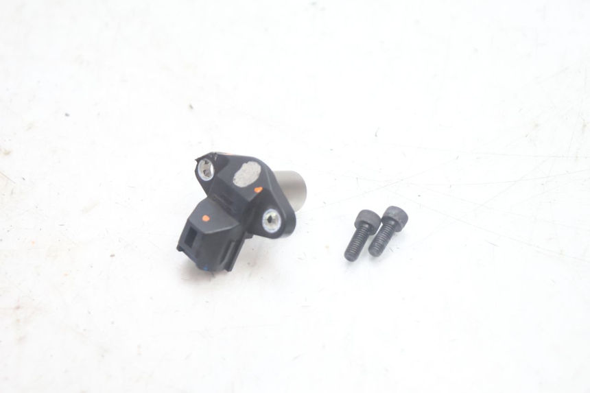 photo de ARBOL LEVAS SENSOR SUZUKI BURGMAN EXECUTIVE ABS 650 (2006 - 2012) - Primer plano técnico
