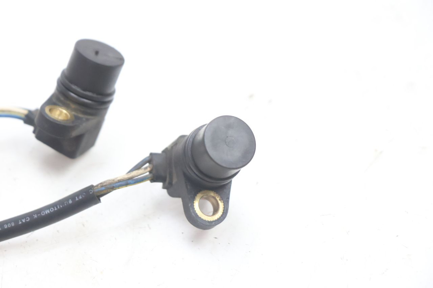 photo de ARBOL LEVAS SENSOR YAMAHA FJR 1300 (2001 - 2005) - Primer plano técnico