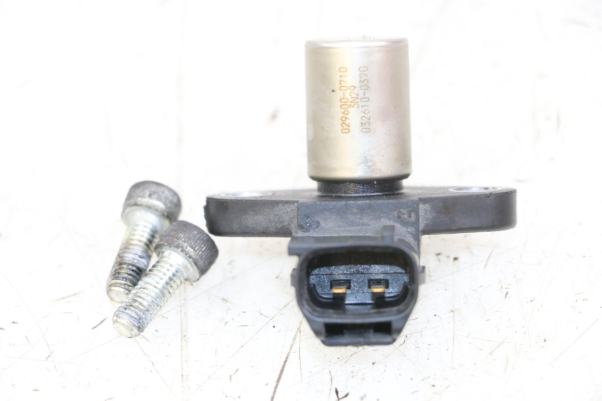 photo de ARBOL LEVAS SENSOR SUZUKI GSR 750 (2011 - 2017) - Zoom estado de uso