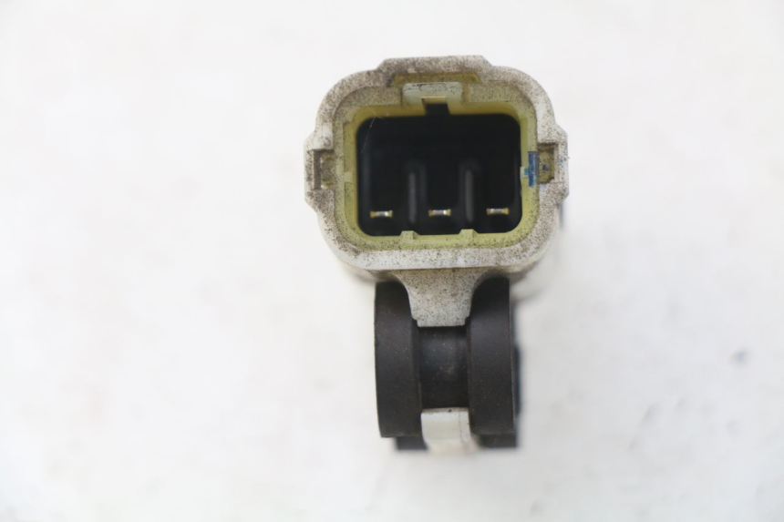 photo de SENSOR DE CAÍDA YAMAHA CYGNUS X INJECTION 125 (2007 - 2013) - Zoom estado de uso
