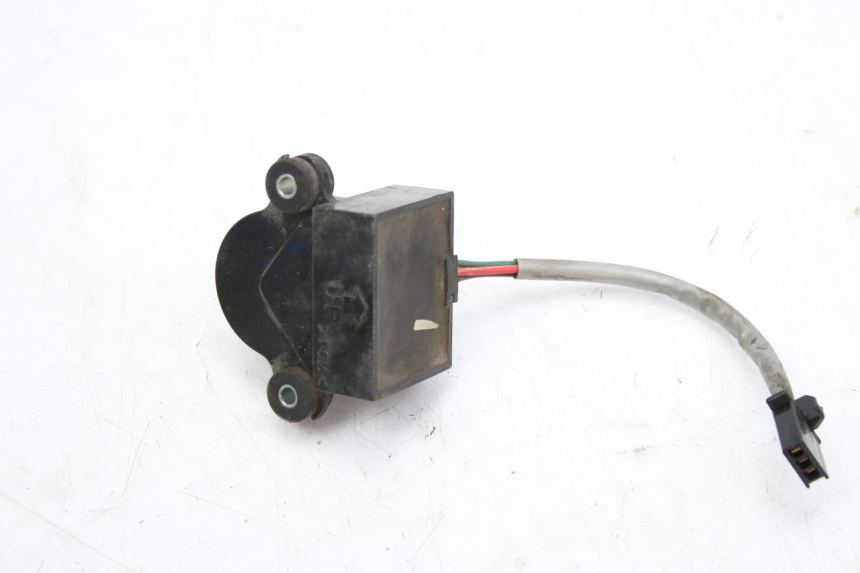 photo de SENSOR DE CAíDA HONDA FES S-WING SWING ABS 125 (2007 - 2015) - Detalles de los puntos de fijación