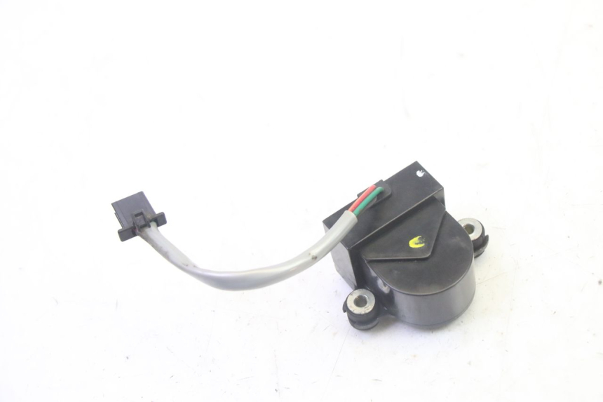 photo de SENSOR DE CAíDA HONDA FES S-WING SWING ABS 125 (2007 - 2015) - Zoom estado de uso