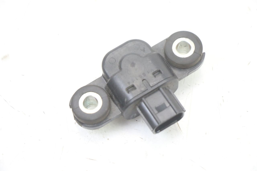 photo de SENSOR INCLINACION HONDA SH i 300 (2015 - 2020) - Primer plano técnico