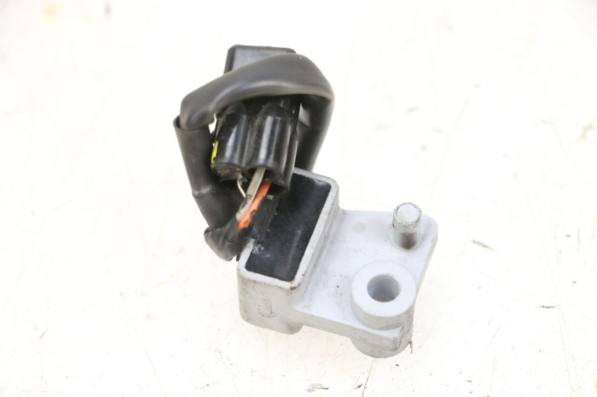 photo de SENSOR INCLINACION PIAGGIO MP3 HPE 300 (2019 - 2026) - Zoom estado de uso