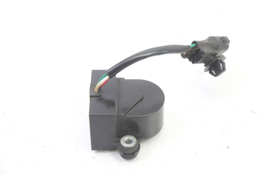 photo de SENSOR INCLINACION HONDA NTV DEAUVILLE ABS 700 (2007 - 2016) - Primer plano técnico