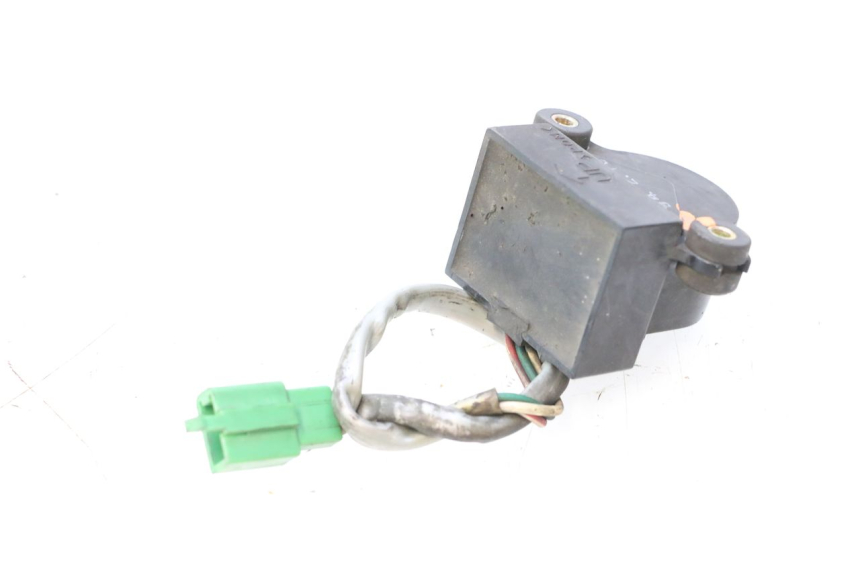 photo de SENSOR INCLINACION HONDA ST PAN EUROPEAN 1100 (1990 - 2002) - Primer plano técnico