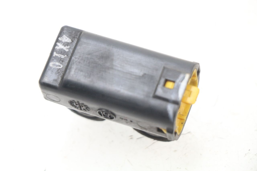 photo de SENSOR INCLINACION YAMAHA XMAX X-MAX ABS 125 (2014 - 2016) - Zoom estado de uso