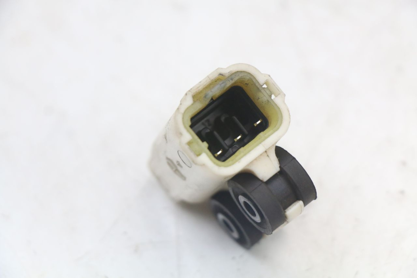 photo de SENSOR DE CAíDA YAMAHA X-MAX XMAX 250 (2006 - 2009) - Zoom estado de uso