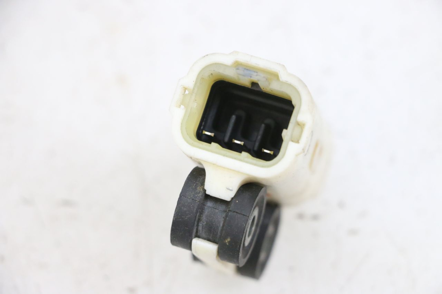 photo de SENSOR DE CAÍDA YAMAHA XMAX X-MAX 125 (2006 - 2009) - Zoom estado de uso