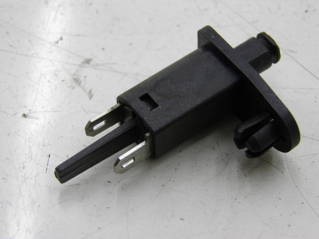 photo de SENSOR COFRE PIAGGIO BEVERLY 125 (1998 - 2005) - Detalle de la pieza