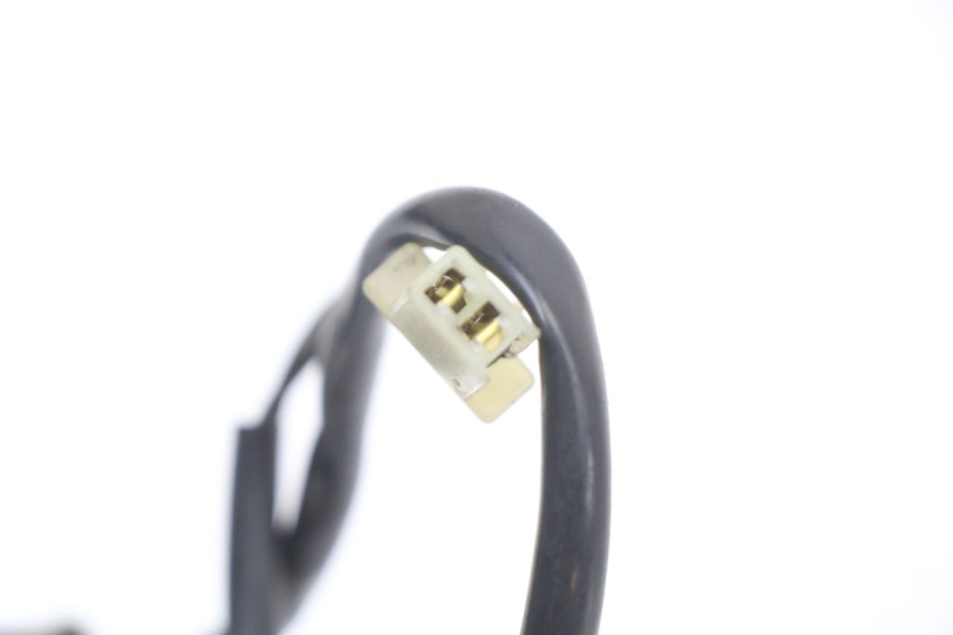 photo de SENSOR DE APERTURA DEL ASIENTO SUZUKI BURGMAN 125 (2007 - 2014) - Primer plano técnico