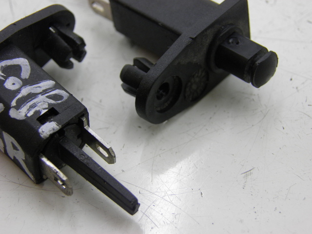 photo de SENSOR ASIENTO PIAGGIO XEVO - X EVO 125 (2010 - 2015) - Detalle de la pieza