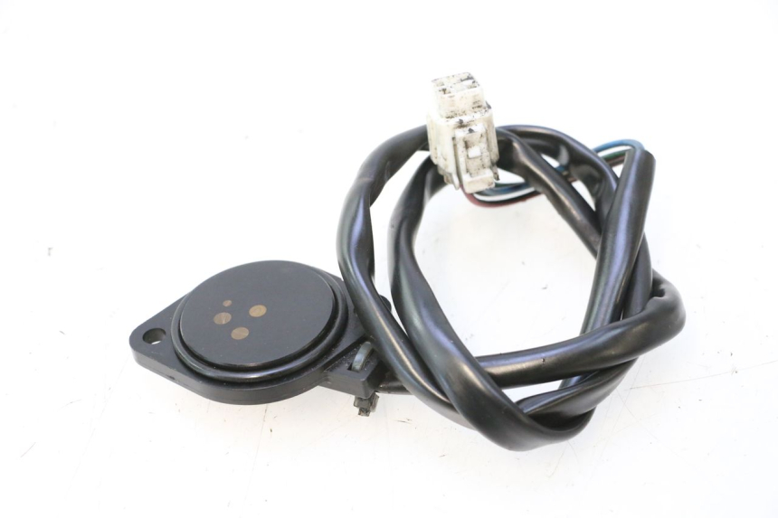 photo de SENSOR PUNTO MUERTO SUZUKI GSF N BANDIT 1200 (2001 - 2005) - Detalle de la pieza