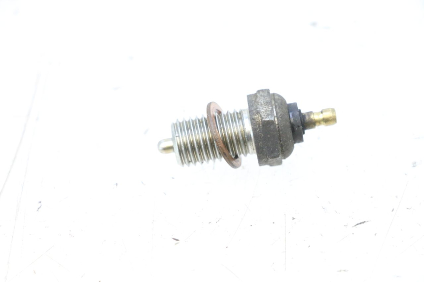 photo de SENSOR PUNTO MUERTO HONDA NTV DEAUVILLE 650 (2001 - 2006) - Zoom estado de uso