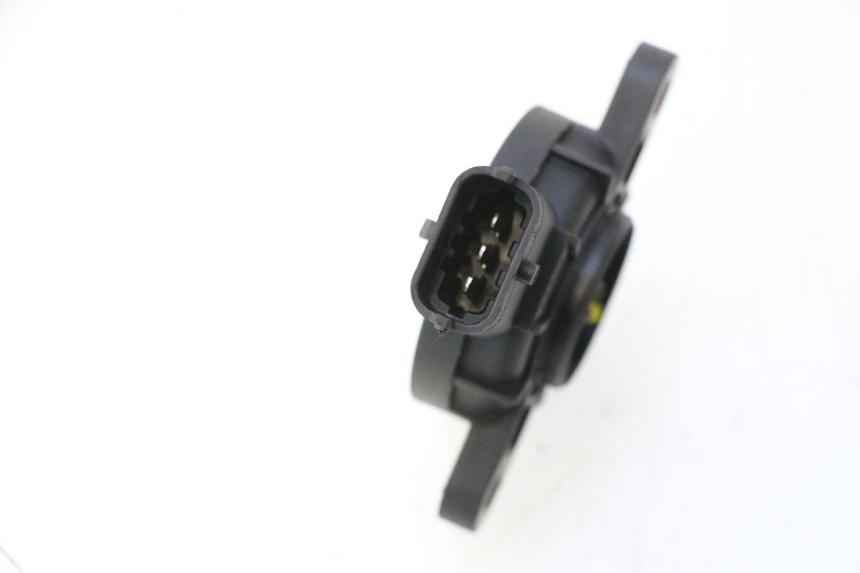 photo de SENSOR PUNTO MUERTO CAN-AM SPYDER RS 1000 (2008 - 2012) - Detalle de la pieza