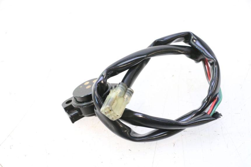 photo de SENSOR PUNTO MUERTO SUZUKI SV S 650 (1999 - 2002) - Detalle de la pieza