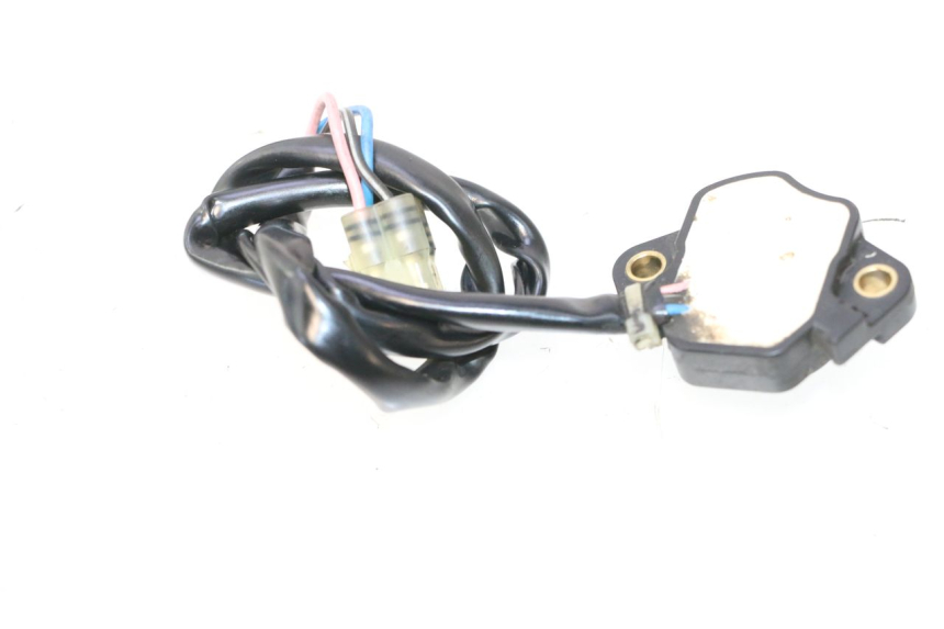 photo de SENSOR PUNTO MUERTO SUZUKI SV S 650 (2003 - 2009) - Detalle de la pieza