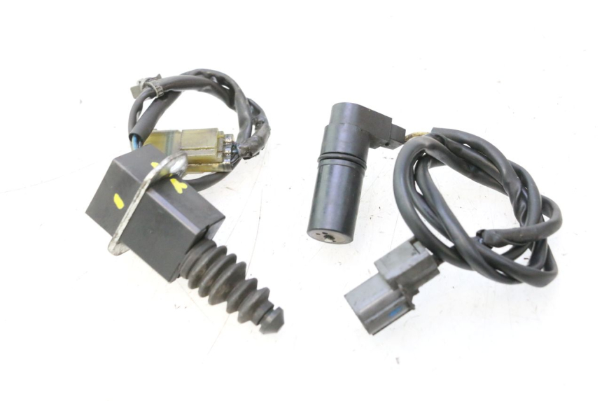 photo de SENSOR POSICIÓN CVT SUZUKI BURGMAN EXECUTIVE ABS 650 (2006 - 2012) - Detalles de los puntos de fijación