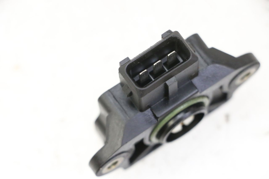 photo de ABERTURA GAS BMW C1 125 (2000 - 2003) - Zoom estado de uso