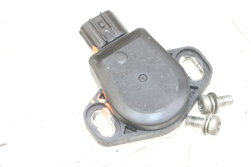 photo de ABERTURA GAS HONDA CBF 500 (2004 - 2007) - Zoom estado de uso