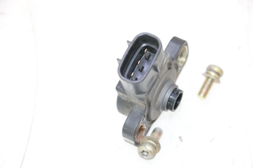photo de ABERTURA GAS YAMAHA FJR 1300 (2001 - 2005) - Detalle de la pieza