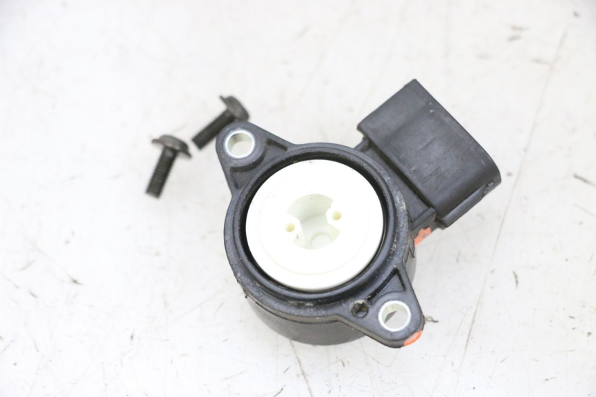 photo de SENSOR TPS YAMAHA XMAX X-MAX 125 (2006 - 2009) - Zoom estado de uso